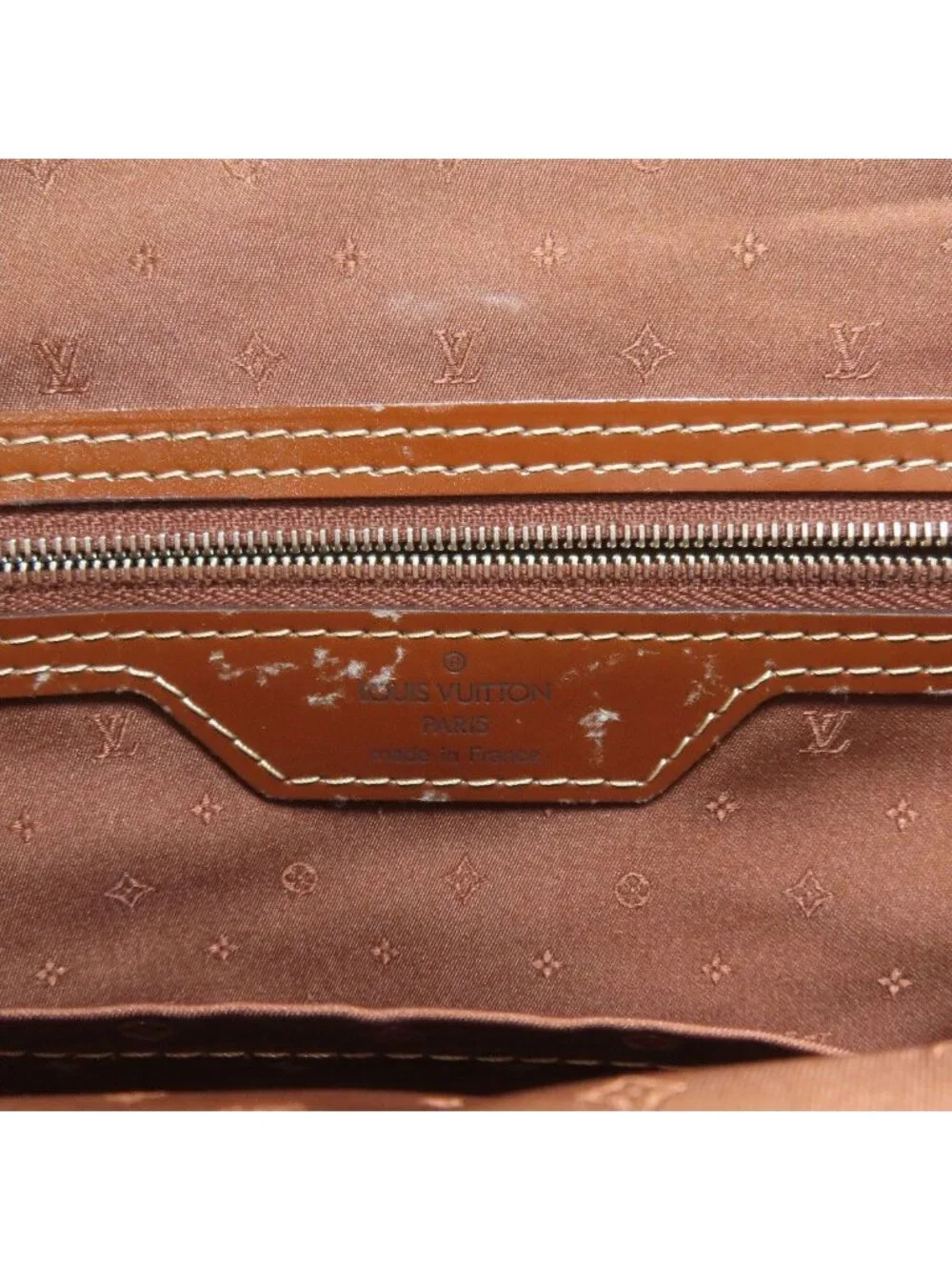 Louis Vuitton Lockit MM Handbag Suhali